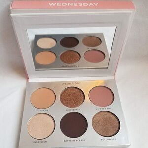 PÜR On Point Eyeshadow Palette - Wednesday